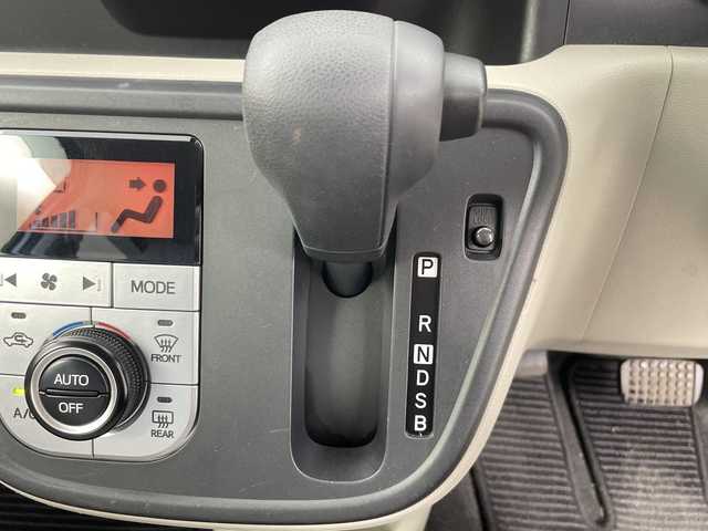 ダイハツ ブーン X Lパッケージ SAⅢ 道央・札幌 2019(令1)年 5.9万km ブライトシルバーメタリック ・4WD/寒冷地仕様/・スマートアシストII/・衝突被害軽減ブレーキ/・社外7インチナビ/・Bluetooth/SD/・バックカメラ/・ドライブレコーダー/・オートライト/オートマチックハイビーム/・横滑り防止装置/盗難防止装置/・スマートキー/スペアキー1本/・アイドリングストップ/・ETC
