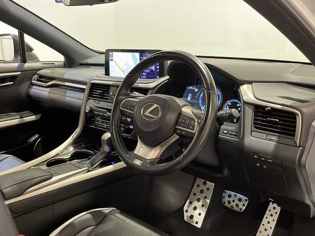 レクサス ＲＸ 300 Fスポーツ 新潟県 2020(令2)年 4.4万km ホワイトノーヴァガラスフレーク ムーンルーフ/12.3インチタッチワイドディスプレイ＆リモートタッチ（タッチパッド式）/・ナビゲーションシステム/・CD/DVD/TV/BT/AUX/リヤビューカメラ/プリクラッシュセーフティ/ヘッドアップディスプレイ/レーダークルーズコントロール/ブレーキアシスト/運転席/助手席シートヒーター/運転席/助手席ベンチレーション/セカンドシートシートヒーター/ハンドルヒータ/ドライブモードセレクトスイッチ/ドライブレコーダー/ETC2.0/パドルシフト