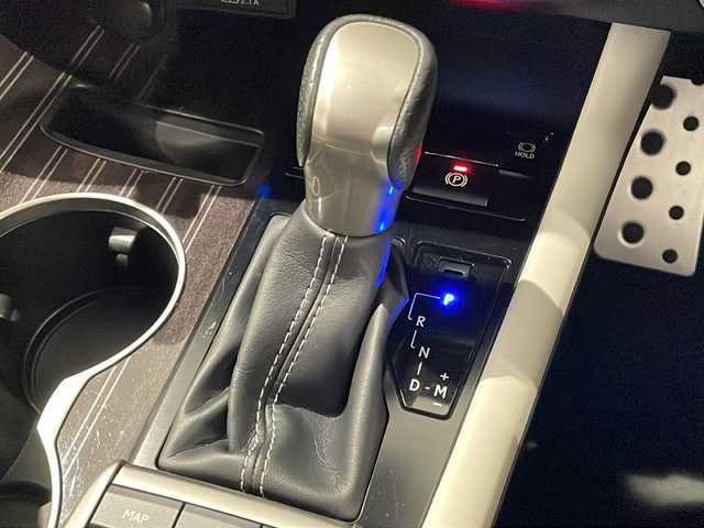 レクサス ＲＸ 300 Fスポーツ 新潟県 2020(令2)年 4.4万km ホワイトノーヴァガラスフレーク ムーンルーフ/12.3インチタッチワイドディスプレイ＆リモートタッチ（タッチパッド式）/・ナビゲーションシステム/・CD/DVD/TV/BT/AUX/リヤビューカメラ/プリクラッシュセーフティ/ヘッドアップディスプレイ/レーダークルーズコントロール/ブレーキアシスト/運転席/助手席シートヒーター/運転席/助手席ベンチレーション/セカンドシートシートヒーター/ハンドルヒータ/ドライブモードセレクトスイッチ/ドライブレコーダー/ETC2.0/パドルシフト