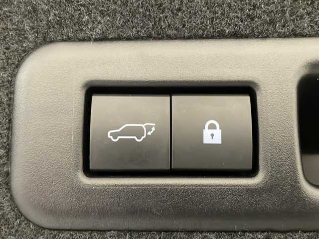 レクサス ＲＸ 300 Fスポーツ 新潟県 2020(令2)年 4.4万km ホワイトノーヴァガラスフレーク ムーンルーフ/12.3インチタッチワイドディスプレイ＆リモートタッチ（タッチパッド式）/・ナビゲーションシステム/・CD/DVD/TV/BT/AUX/リヤビューカメラ/プリクラッシュセーフティ/ヘッドアップディスプレイ/レーダークルーズコントロール/ブレーキアシスト/運転席/助手席シートヒーター/運転席/助手席ベンチレーション/セカンドシートシートヒーター/ハンドルヒータ/ドライブモードセレクトスイッチ/ドライブレコーダー/ETC2.0/パドルシフト