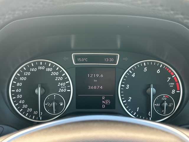 メルセデス・ベンツ Ｂ１８０ 千葉県 2014(平26)年 3.7万km 白 メーカーナビ　バックカメラ　クルーズコントロール　ドラレコ　ＵＳＢ　パドルシフト　フルセグTV　ステアリングスイッチ　パークトロニック　オートライト　HID　１６インチAW　キーレス