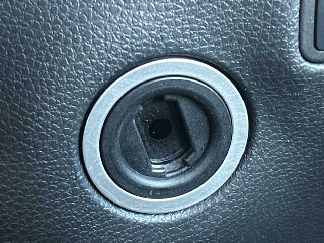 メルセデス・ベンツ Ｂ１８０ 千葉県 2014(平26)年 3.7万km 白 メーカーナビ　バックカメラ　クルーズコントロール　ドラレコ　ＵＳＢ　パドルシフト　フルセグTV　ステアリングスイッチ　パークトロニック　オートライト　HID　１６インチAW　キーレス