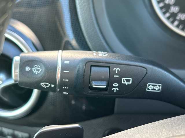 メルセデス・ベンツ Ｂ１８０ 千葉県 2014(平26)年 3.7万km 白 メーカーナビ　バックカメラ　クルーズコントロール　ドラレコ　ＵＳＢ　パドルシフト　フルセグTV　ステアリングスイッチ　パークトロニック　オートライト　HID　１６インチAW　キーレス