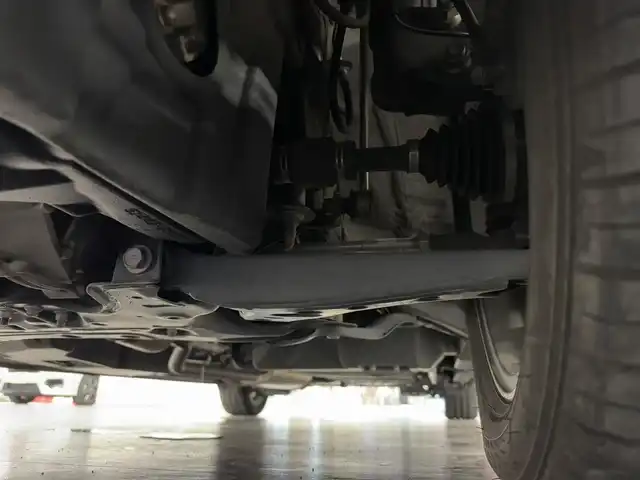 トヨタ ヴォクシー ハイブリッド ZS 三重県 2019(令1)年 3.1万km ブラック ハイブリッド/FF/インパネCVT/純正 9インチナビ NSZT-Y68T/（AM/FM/CD/DVD/TV/SD/SDREC/Bluetooth）/純正 12.1インチ 後席フリップダウンモニター V12T-R68C/バックガイドモニター/モデリスタカスタムパーツ/・エアロキット（F/S/R/Rアンダー）/・スポーツマフラー/・シグネチャーイルミブレード/両側パワースライドドア/ドライブレコーダー 前後/ビルトイン ETC2.0/Toyota Safety Sense/・プリクラッシュセーフティ［PCS］/・レーンディパーチャーアラート［LDA］/・オートハイビーム［AHB］/・インテリジェントクリアランスソナー（パーキングサポートブレーキ［PKSB］（静止物））/装備/・快適温熱シート（D/N）/・クルーズコントロール/・左右独立オートエアコン＋後席クーラー/・オートライト/・LED ヘッドランプ＋フロントフォグランプ/・ステアリングスイッチ/・純正16inAW/・保/取/ナビ取/・スマートキーx2