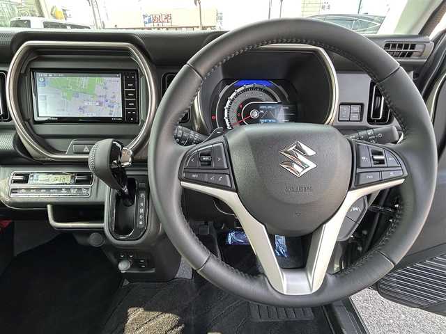 スズキ ハスラー Jスタイル Ⅱ ターボ 奈良県 2023(令5)年 0.6万km クールカーキパールメタリック/ソフトベージュメタリック ワンオーナー/純正7インチナビ/(フルセグTV/CD/DVD/BT/SD)/バックカメラ/デュアルカメラブレーキサポート/衝突軽減防止/レーンキープアシスト/リアパーキングセンサー/ふらつき防止/ドライブレコーダー前後/ビルトインETC/シートヒーター(D＋N席)/アクティブクルーズコントロール/オートエアコン(ナノイーX)/革巻きステアリング/ステアリングスイッチ/パドルシフト/オートライト/ハイビームアシスト/アイドリングストップ/ドライブセレクト/ルーフレール/プッシュスタート＆スマートキ/ウインカー付き電動格納ミラー/LEDヘッドライト/フォグランプ/ドアバイザー/フロアマット/純正15インチAW