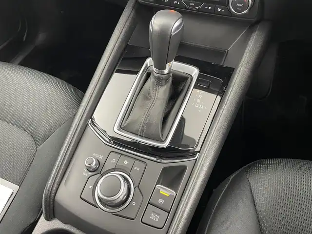 マツダ ＣＸ－５ XD プロアクティブ 大分県 2018(平30)年 2.1万km ソニックシルバーM 純正7型SDナビ/・フルセグTV/BlueTooth/SD/CD/DVD/USB/FM/AM/Mazda純正ドライブレコーダー(前方)/マツダ・レーダー・クルーズ・コントロール/レーンキープ・アシスト・システム/リアビークルモニタリングシステム(ブラインドスポットモニター)/ETC/バックカメラ/アラウンドビューモニター/ステアリングスイッチ/プッシュスタート/オートライト/オートマチックハイビーム/電動パーキング/AutoHOLD/トノカバー/プッシュスタート