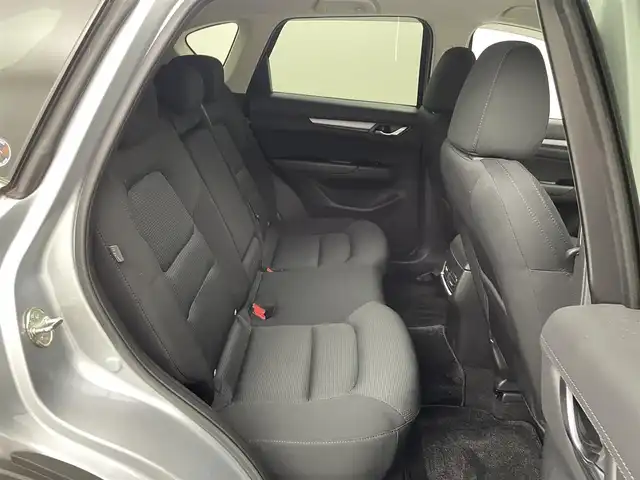 マツダ ＣＸ－５ XD プロアクティブ 大分県 2018(平30)年 2.1万km ソニックシルバーM 純正7型SDナビ/・フルセグTV/BlueTooth/SD/CD/DVD/USB/FM/AM/Mazda純正ドライブレコーダー(前方)/マツダ・レーダー・クルーズ・コントロール/レーンキープ・アシスト・システム/リアビークルモニタリングシステム(ブラインドスポットモニター)/ETC/バックカメラ/アラウンドビューモニター/ステアリングスイッチ/プッシュスタート/オートライト/オートマチックハイビーム/電動パーキング/AutoHOLD/トノカバー/プッシュスタート