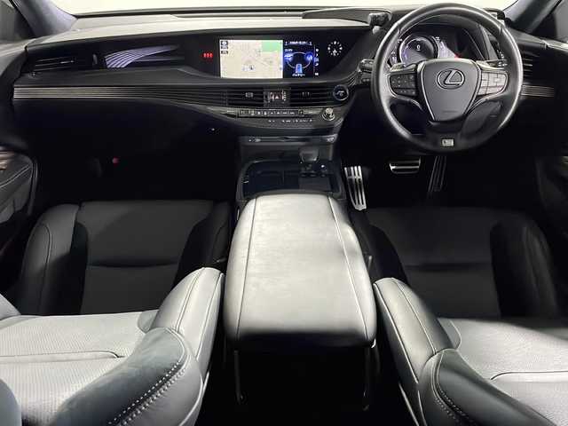 レクサス ＬＳ 500h Fスポーツ 神奈川県 2020(令2)年 2.5万km ホワイトノーヴァガラスフレーク 純正12.3型ディスプレイオーディオプラス/コネクティッドナビ/フルセグ　AM FM CD DVD　AUX　Bluetooth　SD　USB　Miracast/4WD/ムーンルーフ/パノラミックビューモニター/ヘッドアップディスプレイ/デジタルインナーミラー/ブラインドスポットモニター/プリクラッシュセーフティ/レーダークルーズコントロール/レーントレーシングアシスト/夜間視界支援/ロードサインアシスト/ドライバー異常時対応システム/プロアクティブドライビングアシスト/アダブティブハイビームシステム/LexusTeammate/アドバンスドドライブ/アドバンスドパーク/ITSコネクト/パーキングサポートブレーキ/先行車発進告知/タイヤ空気圧警報システム/ハーフレザーシート/全席シートヒーター/前席パワーメモリーシート/革巻きステアリング/パドルシフト/ステアリングヒーター/リアガラスサンシェード/前後社外ドライブレコーダー/ドライブセレクトコントロール/AC100Vコンセント/3眼LEDヘッドランプ/純正20インチアルミホイール/シーケンシャルターンランプ/ヘッドライトウォッシャー