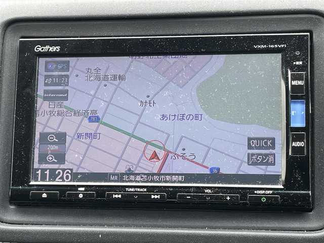 ホンダ ヴェゼル ハイブリッド Z ホンダセンシング 道央・札幌 2016(平28)年 18.5万km クリスタルブラックパール ワンオーナー/純正ディーラーOPナビ/CD/DVD/BT/フルセグ/ホンダセンシング/衝突被害軽減ブレーキ/横滑り防止装置/クルーズコントロール/バックカメラ/ビルトインETC/自動防眩ミラー/ワイパーデアイサー/ECONモード/アイドリングストップ/前席シートヒーター/革巻きステアリング/ステアリングリモコン/パドルシフト/電動パーキング/ブレーキホールド/プッシュスタート/スマートキー/LEDヘッドライト/オートライト/フォグランプ/電動格納ミラー/ヒーテッドドアミラー/ウィンカーミラー/純正フロアマット/ドアバイザー/スペアキー/純正エンジンスターター