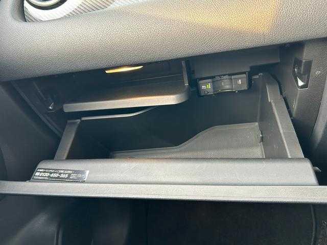 メルセデス・ベンツ Ｂ２００ｄ AMGライン 埼玉県 2021(令3)年 3.3万km マウンテングレー ハーフレザーシート/シートヒーター/レーダーセフティＰ/純正HDDナビ/(Bluetooth/USB/フルセグ)/パワーバックドア/アダプティブクルーズコントロール/ＬＥＤヘッドライト/全方位カメラ/ＥＴＣ