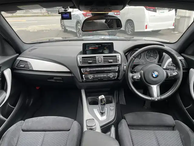 ＢＭＷ １１８ｄ Mスポーツ 愛知県 2018(平30)年 5.8万km 黒 純正ナビ/（CD/DVD/BT/USB/AUX/AM/FM）/バックカメラ/クルーズコントロール/レーンアシスト/ドライブレコーダー/ETC/インテリジェントセーフティ/ウインカーミラー/LEDヘッドライト/フロアマット