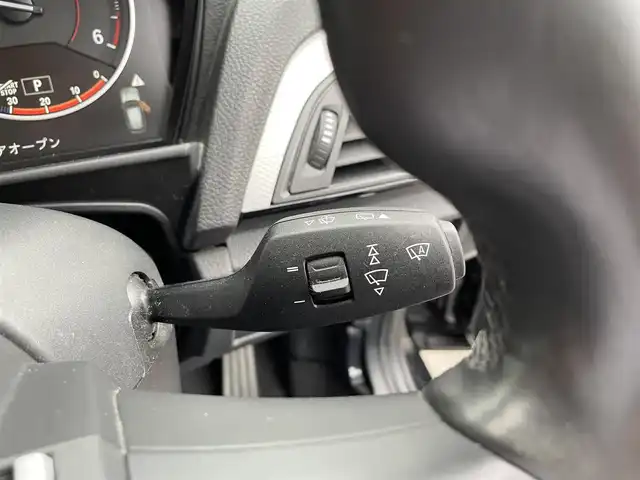 ＢＭＷ １１８ｄ Mスポーツ 愛知県 2018(平30)年 5.8万km 黒 純正ナビ/（CD/DVD/BT/USB/AUX/AM/FM）/バックカメラ/クルーズコントロール/レーンアシスト/ドライブレコーダー/ETC/インテリジェントセーフティ/ウインカーミラー/LEDヘッドライト/フロアマット