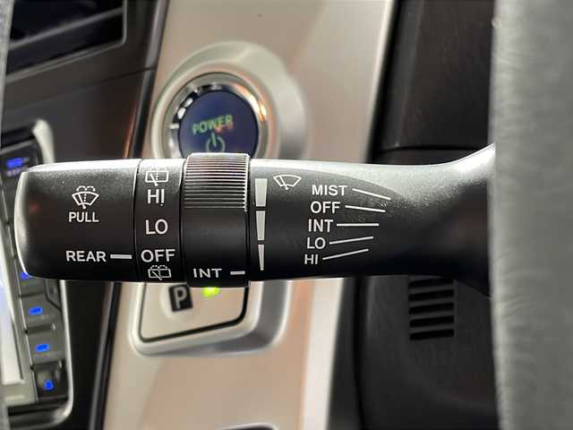 トヨタ プリウス α S ツーリングセレクション 沖縄県 2018(平30)年 3.6万km ダークレッドマイカメタリック 禁煙車/社外ナビ/【 ＣＤ／ＤＶＤ ／フルセグＴＶ／ＢＬＵＥＴＴＯＯＴＨ 】/ビルトインＥＴＣ/ドライブレコーダー前方/助手席サイドリフトアップシート/ステアリングリモコン/トヨタセーフティーセンス/純正１７インチアルミ/純正ドアバイザー/スマートキー/取扱説明書/保証書