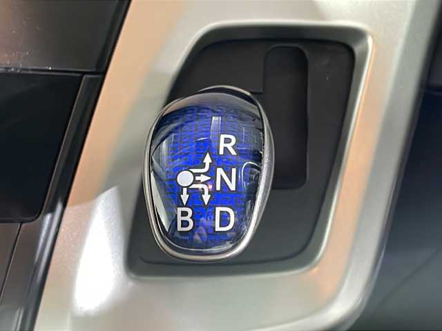 トヨタ プリウス α S ツーリングセレクション 沖縄県 2018(平30)年 3.6万km ダークレッドマイカメタリック 禁煙車/社外ナビ/【 ＣＤ／ＤＶＤ ／フルセグＴＶ／ＢＬＵＥＴＴＯＯＴＨ 】/ビルトインＥＴＣ/ドライブレコーダー前方/助手席サイドリフトアップシート/ステアリングリモコン/トヨタセーフティーセンス/純正１７インチアルミ/純正ドアバイザー/スマートキー/取扱説明書/保証書