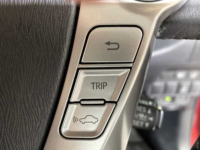 トヨタ プリウス α S ツーリングセレクション 沖縄県 2018(平30)年 3.6万km ダークレッドマイカメタリック 禁煙車/社外ナビ/【 ＣＤ／ＤＶＤ ／フルセグＴＶ／ＢＬＵＥＴＴＯＯＴＨ 】/ビルトインＥＴＣ/ドライブレコーダー前方/助手席サイドリフトアップシート/ステアリングリモコン/トヨタセーフティーセンス/純正１７インチアルミ/純正ドアバイザー/スマートキー/取扱説明書/保証書