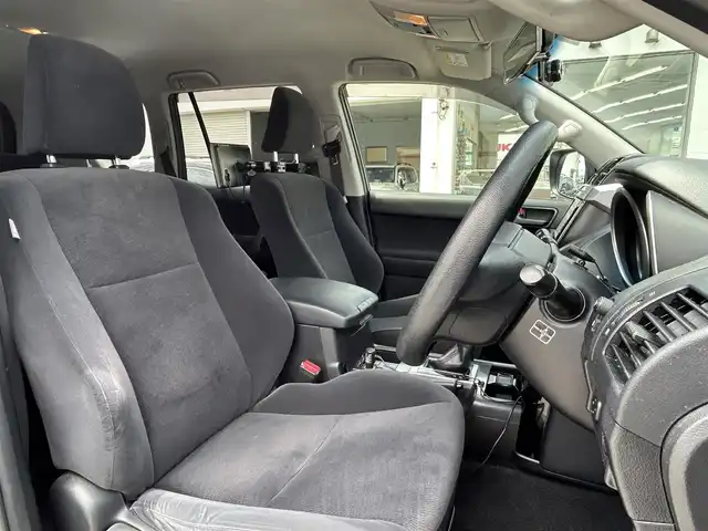 トヨタ ランドクルーザー プラド TX 福岡県 2015(平27)年 4.6万km ホワイトパールクリスタルシャイン ALPINEナビ（Bluetooth・フルセグTV）/ECLIPSE後席用モニター/リフトアップ/ドライブレコーダー（前後）/MKWアルミホイール/ルーフレール/ダウンヒルアシストコントロール/エアバッグ（運転席・助手席・サイド）/カーテンエアバッグ/ETC/スペアタイヤ/電格ミラー/純正フロアマット/布系シート/横滑り防止装置/パワーステアリング/パワーウィンドウ/スマートキー/バックカメラ/ABS/プッシュスタート/保証書/取扱説明書