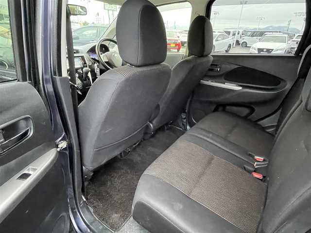 日産 デイズ ハイウェイスターX 福岡県 2013(平25)年 10.2万km プレミアムパープルP (株)IDOMが運営する【じしゃロン八幡西店】の自社ローン専用車両になります。こちらは現金またはオートローンご利用時の価格です。自社ローンご希望の方は別途その旨お申付け下さい/取扱説明書/ナビ取扱説明書/純正SDナビ（MC313D-W）/・ワンセグTV/・Bluetooth/・CD/DVD再生/・AM/FM/バックカメラ/ETC/前方ドライブレコーダー/ベンチシート/純正フロアマット/純正14インチアルミホール/スマートキー/スペアキー