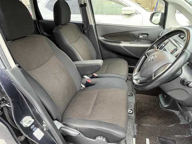 日産 デイズ ハイウェイスターX 福岡県 2013(平25)年 10.2万km プレミアムパープルP (株)IDOMが運営する【じしゃロン八幡西店】の自社ローン専用車両になります。こちらは現金またはオートローンご利用時の価格です。自社ローンご希望の方は別途その旨お申付け下さい/取扱説明書/ナビ取扱説明書/純正SDナビ（MC313D-W）/・ワンセグTV/・Bluetooth/・CD/DVD再生/・AM/FM/バックカメラ/ETC/前方ドライブレコーダー/ベンチシート/純正フロアマット/純正14インチアルミホール/スマートキー/スペアキー