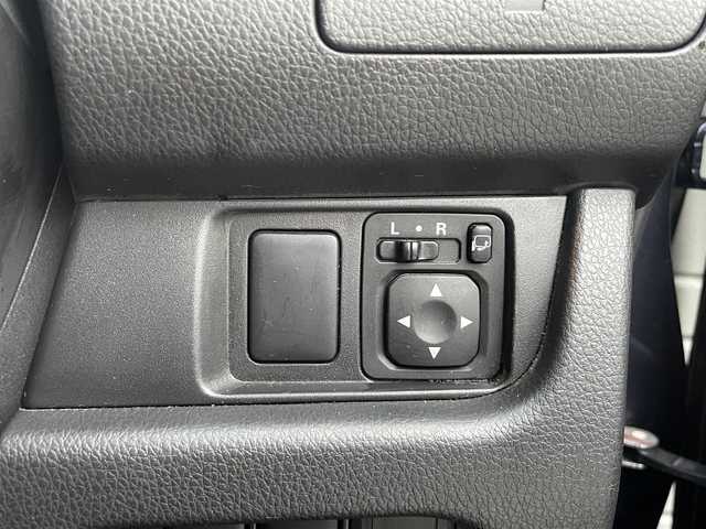 日産 デイズ ハイウェイスターX 福岡県 2013(平25)年 10.2万km プレミアムパープルP (株)IDOMが運営する【じしゃロン八幡西店】の自社ローン専用車両になります。こちらは現金またはオートローンご利用時の価格です。自社ローンご希望の方は別途その旨お申付け下さい/取扱説明書/ナビ取扱説明書/純正SDナビ（MC313D-W）/・ワンセグTV/・Bluetooth/・CD/DVD再生/・AM/FM/バックカメラ/ETC/前方ドライブレコーダー/ベンチシート/純正フロアマット/純正14インチアルミホール/スマートキー/スペアキー