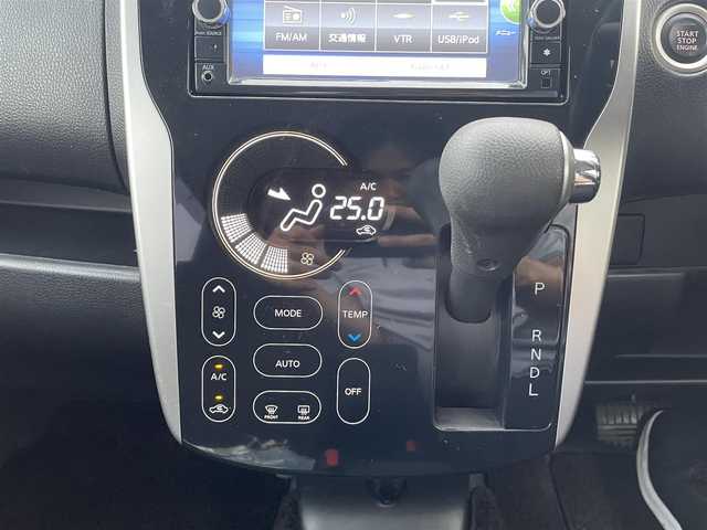 日産 デイズ ハイウェイスターX 福岡県 2013(平25)年 10.2万km プレミアムパープルP (株)IDOMが運営する【じしゃロン八幡西店】の自社ローン専用車両になります。こちらは現金またはオートローンご利用時の価格です。自社ローンご希望の方は別途その旨お申付け下さい/取扱説明書/ナビ取扱説明書/純正SDナビ（MC313D-W）/・ワンセグTV/・Bluetooth/・CD/DVD再生/・AM/FM/バックカメラ/ETC/前方ドライブレコーダー/ベンチシート/純正フロアマット/純正14インチアルミホール/スマートキー/スペアキー