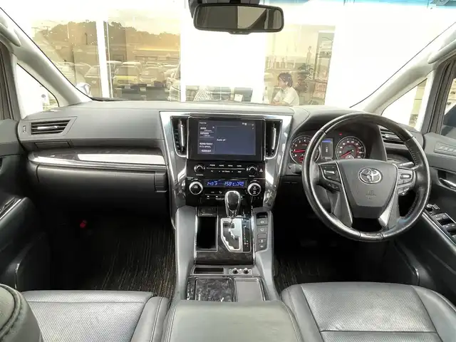 トヨタ ヴェルファイア Z Gエディション 宮崎県 2020(令2)年 8.6万km ホワイトパールクリスタルシャイン 純正カーオーディオ/(AM.FM.Bluetooth.DVD.CD.USB)/バックカメラ/両側パワースライドドア/ETC/フリップダウンモニター/WAC/パワーシート/シートヒーター/エアシート/ハンドルヒーター/オットマン/レーダークルーズコントロール/レーンキープアシスト/横滑り防止機能/パワーウィンドウ/パワーステアリング/ステアリングスイッチ/オートライト/オートマチックハイビーム