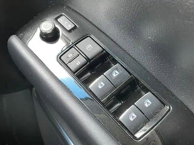 トヨタ ヴェルファイア Z Gエディション 宮崎県 2020(令2)年 8.6万km ホワイトパールクリスタルシャイン 純正カーオーディオ/(AM.FM.Bluetooth.DVD.CD.USB)/バックカメラ/両側パワースライドドア/ETC/フリップダウンモニター/WAC/パワーシート/シートヒーター/エアシート/ハンドルヒーター/オットマン/レーダークルーズコントロール/レーンキープアシスト/横滑り防止機能/パワーウィンドウ/パワーステアリング/ステアリングスイッチ/オートライト/オートマチックハイビーム