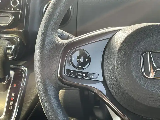 ホンダ Ｎ ＢＯＸ カスタム G L ホンダセンシング 福岡県 2020(令2)年 8.5万km プラチナホワイトパール 純正8インチナビ/（Bカメラ、TV、DVD、CD、Bluetooth、AM、FM、USB）/両側パワースライドドア/シートヒーター/レーダークルーズコントロール/ドラレコ前後/ETC/サンシェード/純正14インチホイール/プリクラッシュ/車線逸脱警報/横滑り防止装置/アイドリングストップ/純正マット/ドアバイザー/プッシュスタート/スマートキー/ステアリングボタン/ワンオーナー/保証書/取扱説明書