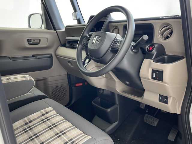 ホンダ Ｎ ＢＯＸ JOY 沖縄県 2025(令7)年 0.1万km プラチナホワイトパール パワースライドドア　/ＬＥＤヘッドライト　/ホンダセンシング　/電子パーキングブレーキ　/前席シートヒーター　/アダプティブクルーズコントロール　/レーンキープアシスト　/プッシュスタート　/スマートキー　/スペアキー/保証書