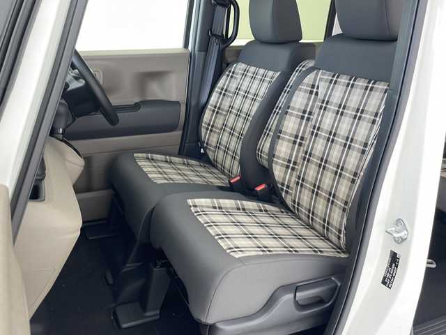 ホンダ Ｎ ＢＯＸ JOY 沖縄県 2025(令7)年 0.1万km プラチナホワイトパール パワースライドドア　/ＬＥＤヘッドライト　/ホンダセンシング　/電子パーキングブレーキ　/前席シートヒーター　/アダプティブクルーズコントロール　/レーンキープアシスト　/プッシュスタート　/スマートキー　/スペアキー/保証書