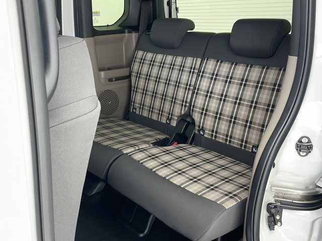 ホンダ Ｎ ＢＯＸ JOY 沖縄県 2025(令7)年 0.1万km プラチナホワイトパール パワースライドドア　/ＬＥＤヘッドライト　/ホンダセンシング　/電子パーキングブレーキ　/前席シートヒーター　/アダプティブクルーズコントロール　/レーンキープアシスト　/プッシュスタート　/スマートキー　/スペアキー/保証書