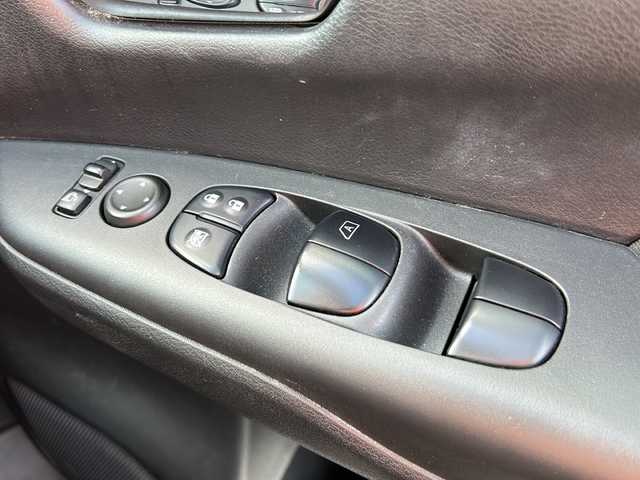 日産 セレナ X Vセレクション 岐阜県 2018(平30)年 8.9万km ブリリアントホワイトパール 登録時走行距離88433km/純正SDナビ/フルセグTV/全方位カメラ/両側パワースライドドア/後席フリップダウンモニター/ドライブレコーダー/純正フロアマット/社外アルミホイール/ETC/Blue tooth/ドアバイザー/プッシュスタート/スマートキー/クルーズコントロール/ABS/横滑り防止装置/コーナーセンサー/オートライト/キセノンヘッドライト/フォグランプ/衝突被害軽減システム