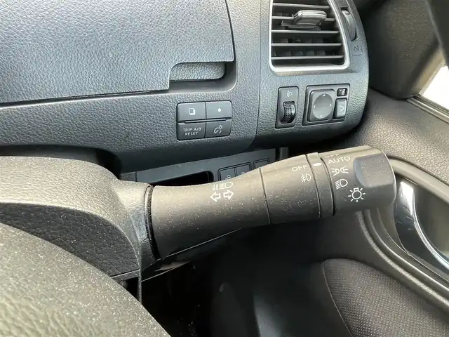 日産 セレナ ハイウェイスター Vセレクション 千葉県 2012(平24)年 10.5万km スーパーブラック 純正７インチナビ/・Bluetooth/・フルセグTV/フリップダウンモニター/追従型クルーズコントロール/ビルトインＥＴＣ/オートライト/カーテンエアバッグ/純正アルミホイール/スマートキー