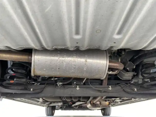 日産 セレナ e－パワー ハイウェイスター V 岐阜県 2018(平30)年 4.4万km ミントホワイトP セーフティパックB（OP）/・プロパイロット/・踏み間違い衝突防止アシスト/・標識検知機能/・インテリジェントパーキングアシスト/・インテリジェントルームミラー/・ふらつき警報/車線逸脱防止支援/・フロント＆バッククリアランスソナー/・電動Pブレーキ/オートブレーキホールド/・ヒーター付ドアミラー/ステアリングスイッチ/・カーテン＆サイドエアバッグ/前席シートヒーター/ステアリングヒーター（OP）/オートデュアルエアコン/リヤヒーターダクト（OP）/KENWOOD製9インチナビ/（フルセグTV/CD/DVD/Bluetooth）/全周囲カメラ/全方位運転支援システム/ハンズフリー両側パワースライドドア/2列目・3列目USB電源ソケット/純正15インチAW/純正フロアマット/ドアバイザー/ETC/スマートキー×2