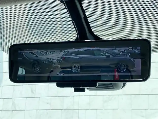 日産 セレナ e－パワー ハイウェイスター V 岐阜県 2018(平30)年 4.4万km ミントホワイトP セーフティパックB（OP）/・プロパイロット/・踏み間違い衝突防止アシスト/・標識検知機能/・インテリジェントパーキングアシスト/・インテリジェントルームミラー/・ふらつき警報/車線逸脱防止支援/・フロント＆バッククリアランスソナー/・電動Pブレーキ/オートブレーキホールド/・ヒーター付ドアミラー/ステアリングスイッチ/・カーテン＆サイドエアバッグ/前席シートヒーター/ステアリングヒーター（OP）/オートデュアルエアコン/リヤヒーターダクト（OP）/KENWOOD製9インチナビ/（フルセグTV/CD/DVD/Bluetooth）/全周囲カメラ/全方位運転支援システム/ハンズフリー両側パワースライドドア/2列目・3列目USB電源ソケット/純正15インチAW/純正フロアマット/ドアバイザー/ETC/スマートキー×2
