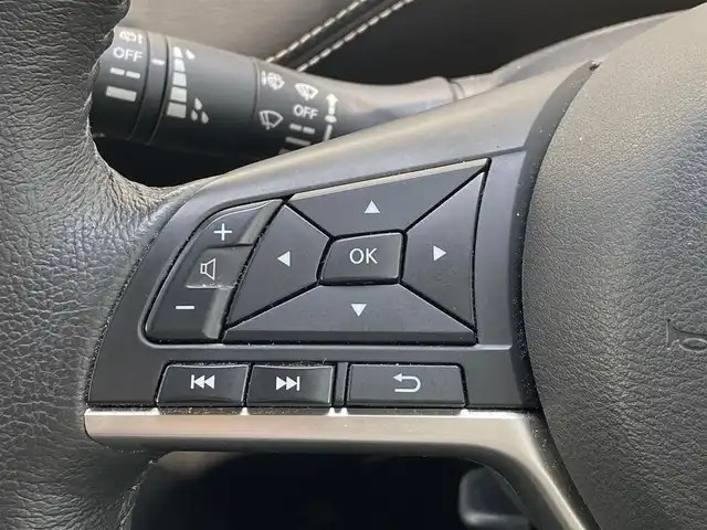 日産 セレナ e－パワー ハイウェイスター V 岐阜県 2018(平30)年 4.4万km ミントホワイトP セーフティパックB（OP）/・プロパイロット/・踏み間違い衝突防止アシスト/・標識検知機能/・インテリジェントパーキングアシスト/・インテリジェントルームミラー/・ふらつき警報/車線逸脱防止支援/・フロント＆バッククリアランスソナー/・電動Pブレーキ/オートブレーキホールド/・ヒーター付ドアミラー/ステアリングスイッチ/・カーテン＆サイドエアバッグ/前席シートヒーター/ステアリングヒーター（OP）/オートデュアルエアコン/リヤヒーターダクト（OP）/KENWOOD製9インチナビ/（フルセグTV/CD/DVD/Bluetooth）/全周囲カメラ/全方位運転支援システム/ハンズフリー両側パワースライドドア/2列目・3列目USB電源ソケット/純正15インチAW/純正フロアマット/ドアバイザー/ETC/スマートキー×2