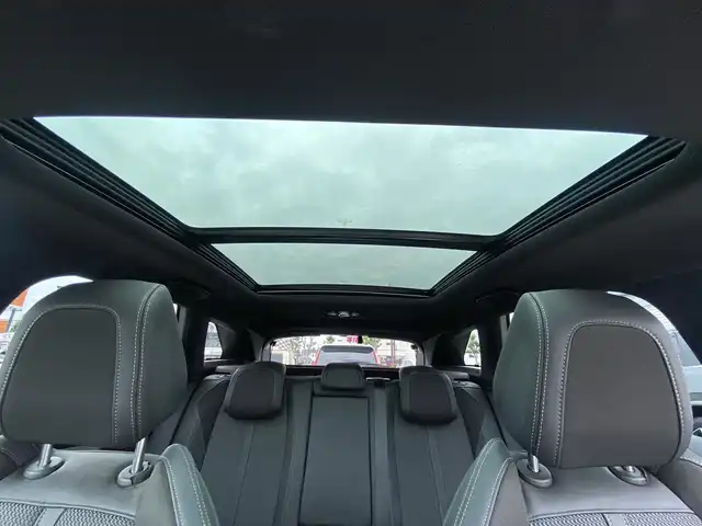プジョー ３００８ GT ハイブリッド4 福岡県 2022(令4)年 1.4万km パールⅡ ・サンルーフ/・アクティブクルーズコントロール/・純正メモリーナビ/USB/Bluetooth/AppleCarPlay/・全方位カメラ/・ハーフレザーシート/シートヒーター/・社外前後ドライブレコーダー/・フルセグ/・社外ETC/・純正18AW/・プッシュスタート/・パーキングアシスト/・スマートキー/・スペアキー/・運転席パワーシート/・レーンキープアシスト/・オートライト/・LEDライト/・保証書