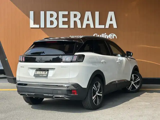 プジョー ３００８ GT ハイブリッド4 高知県 2022(令4)年 1.4万km パールⅡ ・サンルーフ/・アクティブクルーズコントロール/・純正メモリーナビ/USB/Bluetooth/AppleCarPlay/・全方位カメラ/・ハーフレザーシート/シートヒーター/・社外前後ドライブレコーダー/・フルセグ/・社外ETC/・純正18AW/・プッシュスタート/・パーキングアシスト/・スマートキー/・スペアキー/・運転席パワーシート/・レーンキープアシスト/・オートライト/・LEDライト/・保証書
