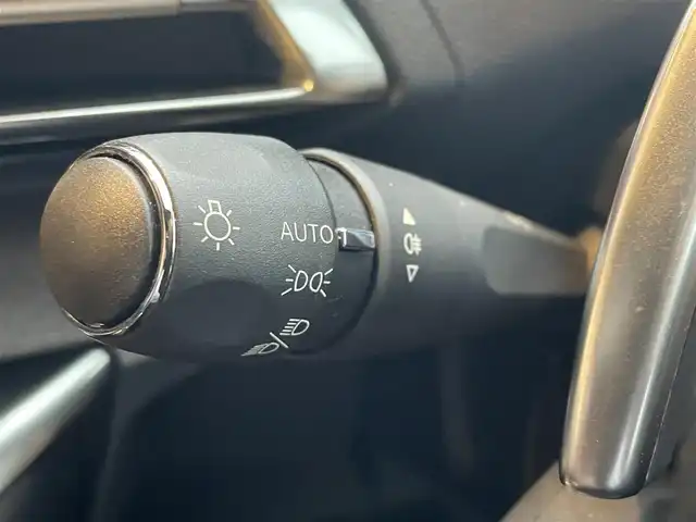 プジョー ３００８ GT ハイブリッド4 高知県 2022(令4)年 1.4万km パールⅡ ・サンルーフ/・アクティブクルーズコントロール/・純正メモリーナビ/USB/Bluetooth/AppleCarPlay/・全方位カメラ/・ハーフレザーシート/シートヒーター/・社外前後ドライブレコーダー/・フルセグ/・社外ETC/・純正18AW/・プッシュスタート/・パーキングアシスト/・スマートキー/・スペアキー/・運転席パワーシート/・レーンキープアシスト/・オートライト/・LEDライト/・保証書