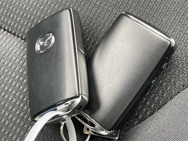 マツダ ＣＸ－５ XD スマートエディション 佐賀県 2022(令4)年 2.3万km ディープクリスタルブルーマイカ 純正8.8インチメモリナビ/・フルセグTV/AM/FM/USB/Bluetooth/360°ビューモニター/ヘッドアップディスプレイ/前後ドライブレコーダー/ETC/電子パーキングブレーキ/AUTO HOLD機能/革巻きステアリング/ステアリングリモコン/マツダレーダークルーズコントロール/車線逸脱警報システム（LDWS）/スマートブレーキサポート（SBS）/ブラインドスポットモニタリング（BSM）/前後パーキングセンサー/純正17インチアルミホイール/純正LEDヘッドライト/純正フロアマット/純正ドアバイザ―/ウィンカーミラー/スペアキー１本