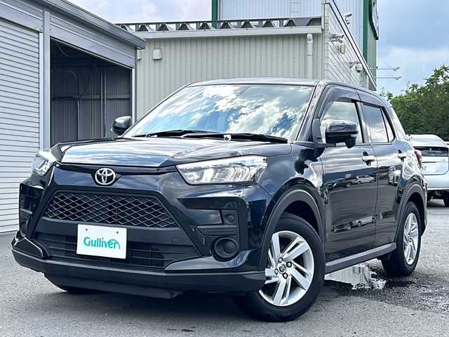 トヨタ ライズ G 山梨県 2022(令4)年 2.5万km ブラックマイカメタリック 純正メモリナビ/フルセグTV　BT/バックカメラ/ビルトインETC/スマートアシスト/前後コーナーセンサー/BSM/RCTA/ライトレベライザー/オートライト/ウインカーミラー/スマートキー/純正15インチAW