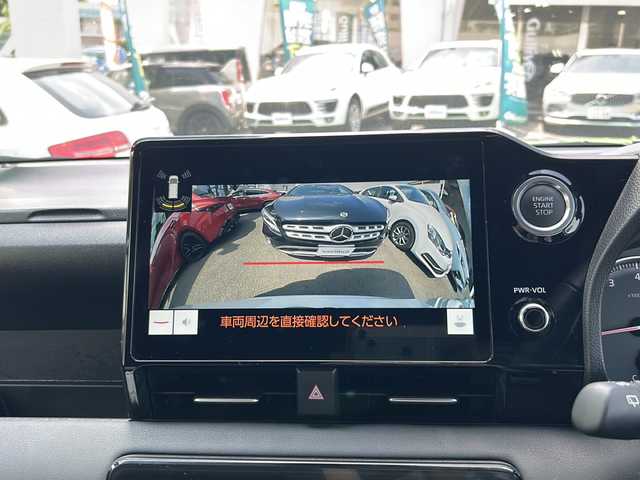 トヨタ ノア S－G 東京都 2023(令5)年 1.6万km ホワイトパールクリスタルシャイン ワンオーナー/純正ディスプレイオーディオ10.5インチ/フルセグTV/DVDプレイヤー/AppleCarplay/バックカメラ　ETC2.0/プリクラッシュセーフティ/レーンディパーチャーアラート/レーダークルーズコントロール/レーントレーシングアシスト/ロードサインアシスト/オートマチックハイビーム/プロアクティブドライビングアシスト/片側側パワースライドドア/コーナーセンサー/ステアリングスイッチ/純正15インチアルミホイール/LEDヘッドライト/オートライト/スマートキー×２/純正フロアマット