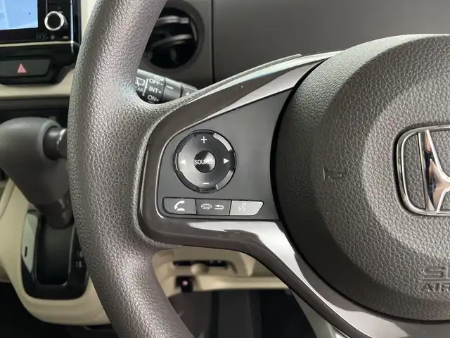 ホンダ Ｎ ＢＯＸ G L ホンダセンシング 鹿児島県 2020(令2)年 4.9万km プラチナホワイトパール ホンダセンシング/純正9インチナビ/BTオーディオ/CD/DVD/FM/AM/純正ビルトインETC/左パワースライドドア/テレビキャンセラー/ステアリングリモコン/レーダークルーズコントロール/レーンキープアシスト/純正前後ドラレコ/前席シートヒーター/スペアキ－/アイドリングストップ/純正フリップダウンおニター/バックカメラ/純正フロアマット/純正ドアバイザー