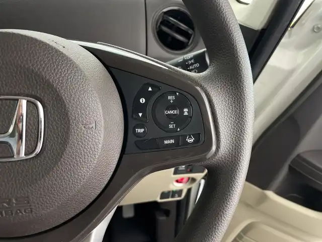 ホンダ Ｎ ＢＯＸ G L ホンダセンシング 鹿児島県 2020(令2)年 4.9万km プラチナホワイトパール ホンダセンシング/純正9インチナビ/BTオーディオ/CD/DVD/FM/AM/純正ビルトインETC/左パワースライドドア/テレビキャンセラー/ステアリングリモコン/レーダークルーズコントロール/レーンキープアシスト/純正前後ドラレコ/前席シートヒーター/スペアキ－/アイドリングストップ/純正フリップダウンおニター/バックカメラ/純正フロアマット/純正ドアバイザー