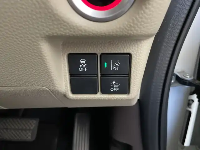 ホンダ Ｎ ＢＯＸ G L ホンダセンシング 鹿児島県 2020(令2)年 4.9万km プラチナホワイトパール ホンダセンシング/純正9インチナビ/BTオーディオ/CD/DVD/FM/AM/純正ビルトインETC/左パワースライドドア/テレビキャンセラー/ステアリングリモコン/レーダークルーズコントロール/レーンキープアシスト/純正前後ドラレコ/前席シートヒーター/スペアキ－/アイドリングストップ/純正フリップダウンおニター/バックカメラ/純正フロアマット/純正ドアバイザー