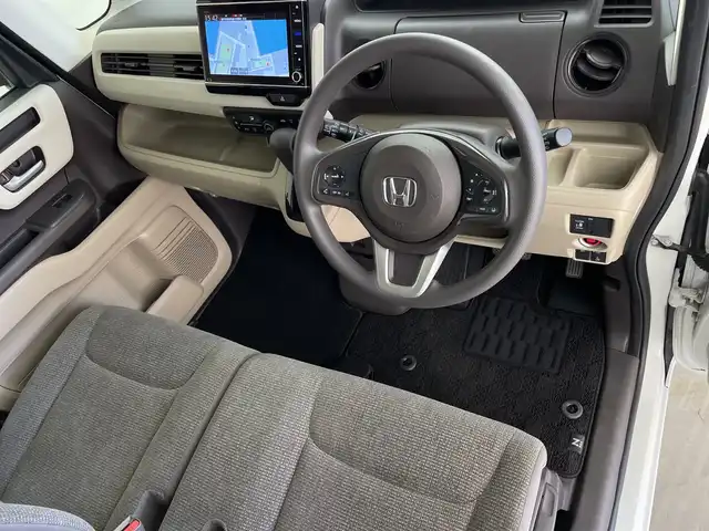 ホンダ Ｎ ＢＯＸ G L ホンダセンシング 鹿児島県 2020(令2)年 4.9万km プラチナホワイトパール ホンダセンシング/純正9インチナビ/BTオーディオ/CD/DVD/FM/AM/純正ビルトインETC/左パワースライドドア/テレビキャンセラー/ステアリングリモコン/レーダークルーズコントロール/レーンキープアシスト/純正前後ドラレコ/前席シートヒーター/スペアキ－/アイドリングストップ/純正フリップダウンおニター/バックカメラ/純正フロアマット/純正ドアバイザー