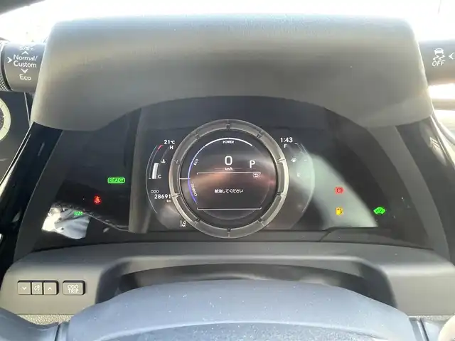 レクサス ＥＳ 300h Fスポーツ 愛媛県 2022(令4)年 2.9万km グラファイトブラックガラスフレーク 登録時走行距離：28690km/メーカーオプション純正SDナビ/AM/FM/フルセグTV/Bluetooth/マークレビンソン/ビルトインETC2.0/サンルーフ/全周囲カメラ/電動リアゲート/パドルシフト/追従クルコン/レザーシート/デジタルインナーミラー/横滑り防止装置/盗難防止装置/レーンキープアシスト/LEDヘッドライト/オートライト/オートハイビーム/エンジンスタートボタン/スマートキー/スペアキー/純正アルミホイール/純正フロアマット/シートーヒーター/エアシート/シートメモリ