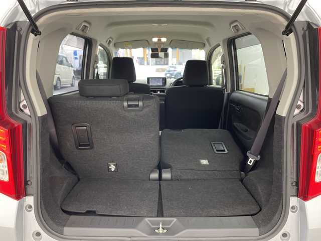 ダイハツ ムーヴ X リミテッドⅡ SAⅢ 兵庫県 2020(令2)年 3.1万km ブライトシルバーメタリック ・社外ナビ/・Bluetooth/CD/DVD/SD/TV/AM/FM/・バックカメラ/・スマートアシストIII/・衝突軽減ブレーキ/・オートマチックハイビーム/・ヘッドライトレベライザー/・アイドリングストップ/・運転席シートヒーター/・革巻きステアリング/・ステアリングスイッチ/・電動格納ミラー/・ドアバイザー/・LEDヘッドライト/・純正アルミホイールタイヤ/・プッシュスタート/・スマートキー/・保証書