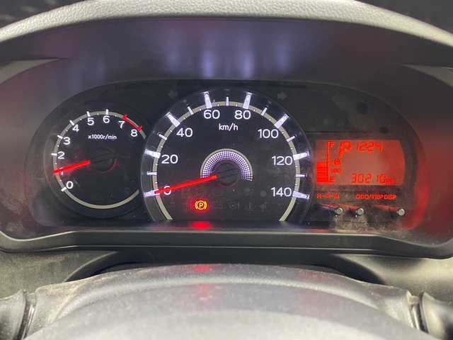 ダイハツ ムーヴ X リミテッドⅡ SAⅢ 兵庫県 2020(令2)年 3.1万km ブライトシルバーメタリック ・社外ナビ/・Bluetooth/CD/DVD/SD/TV/AM/FM/・バックカメラ/・スマートアシストIII/・衝突軽減ブレーキ/・オートマチックハイビーム/・ヘッドライトレベライザー/・アイドリングストップ/・運転席シートヒーター/・革巻きステアリング/・ステアリングスイッチ/・電動格納ミラー/・ドアバイザー/・LEDヘッドライト/・純正アルミホイールタイヤ/・プッシュスタート/・スマートキー/・保証書