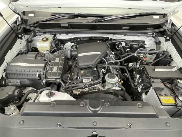 トヨタ ランドクルーザー プラド TX Lパッケージ 滋賀県 2022(令4)年 3.1万km ホワイトパールクリスタルシャイン 禁煙車/純正ナビ/（BT/SD/HDMI/フルセグ）/サンルーフ/エアロ（F・R）/ビルトインETC/前方ドライブレコーダー/運転席・助手席パワーシート/運転席・助手席シートヒーター/運転席・助手席エアーシート/トヨタセーフティセンス/・プリクラッシュセーフティ/・レーンディパーチャーアラート（LDA）/・レーダークルーズコントロール（ブレーキ制御付）/・ロードサインアシスト（RSA）/・オートマチックハイビーム（AHB）/・インテリジェントクリアランスソナー（パーキングサポートブレーキ）/・VSC（車両安定性制御システム）/LEDヘッドライト/フォグランプ/ルーフレール/ウッドパネル