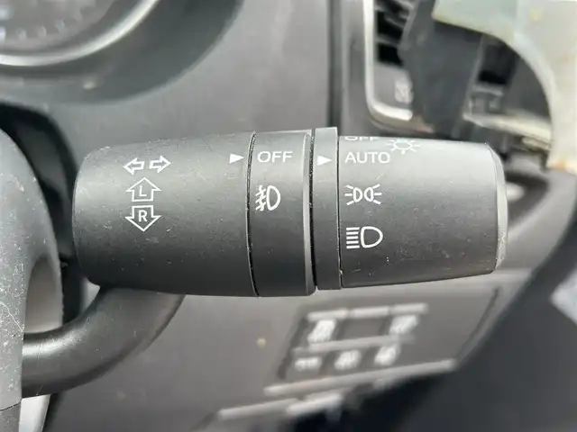 マツダ アテンザ セダン XD Lパッケージ 福岡県 2014(平26)年 9.1万km ディープクリスタルブルーマイカ ・ナビ/（BLUETOOTH/フルセグ/バックカメラ/DVD再生/・ワンオーナー/・スペアキー/・純正フロアマット/・パワーシート/・シートヒーター/・レザーシート/・レーンキープアシスト/・リアビークルモニタリングシステム/・アイドリングストップ/・ドアバイザー/・スマートキー/・保証書/・取扱説明書